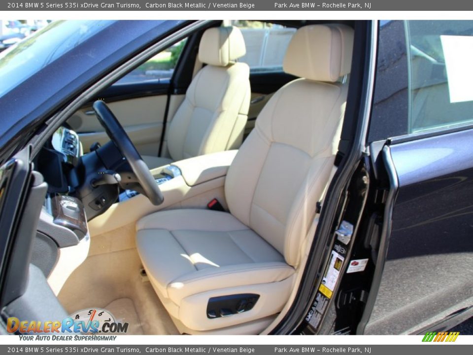 Front Seat of 2014 BMW 5 Series 535i xDrive Gran Turismo Photo #13