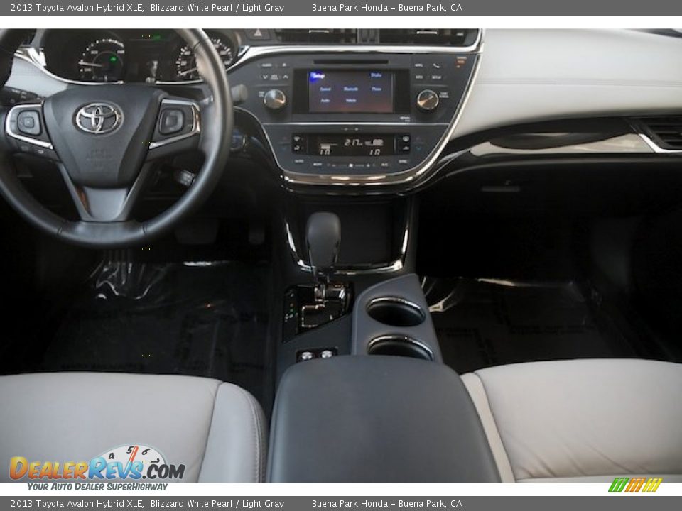 2013 Toyota Avalon Hybrid XLE Blizzard White Pearl / Light Gray Photo #5