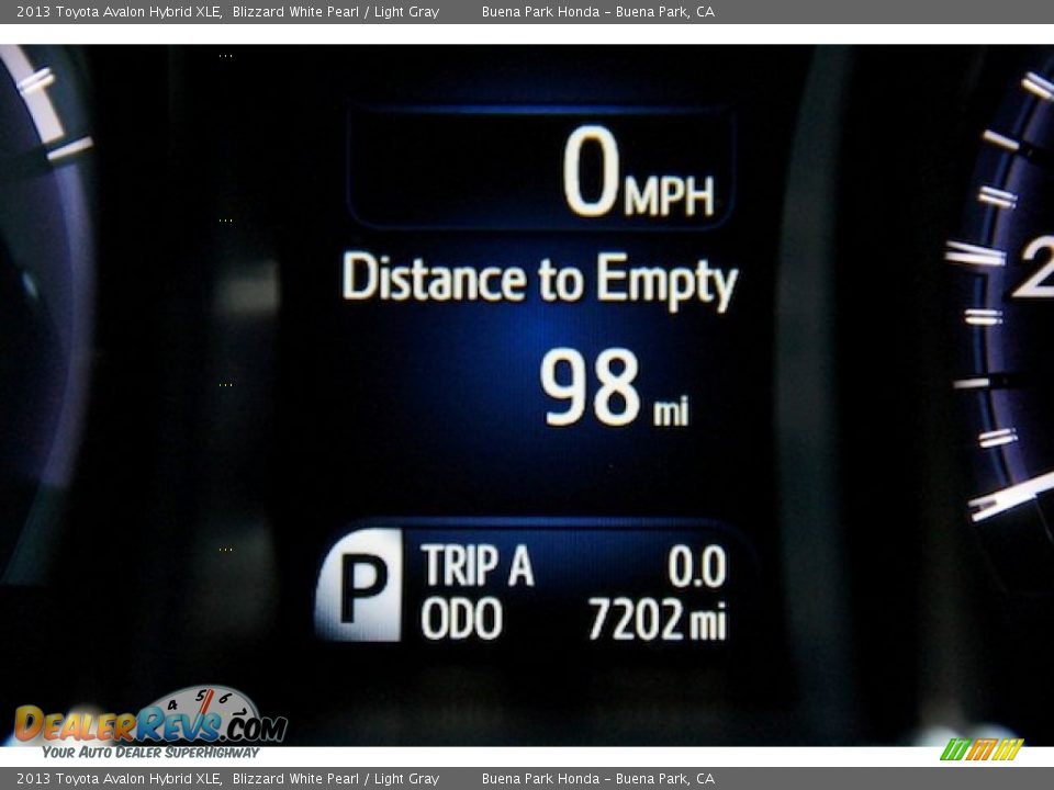 2013 Toyota Avalon Hybrid XLE Blizzard White Pearl / Light Gray Photo #7