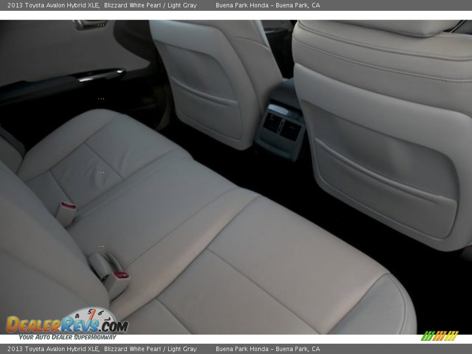 2013 Toyota Avalon Hybrid XLE Blizzard White Pearl / Light Gray Photo #20