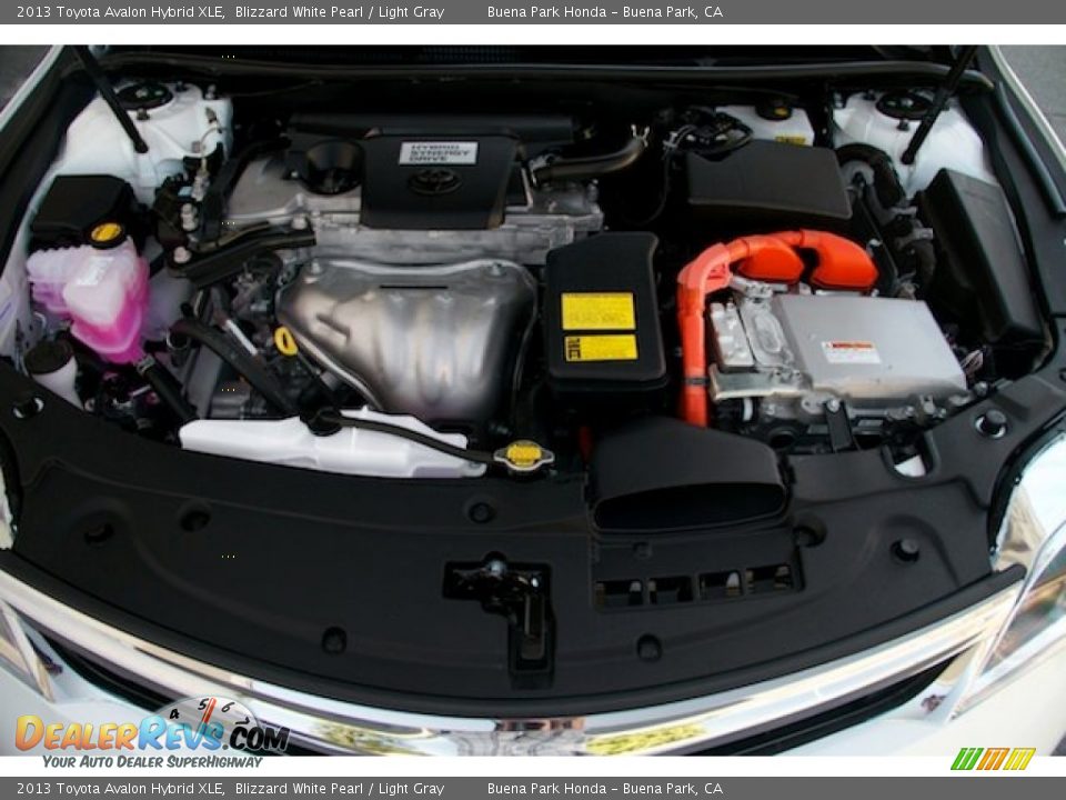 2013 Toyota Avalon Hybrid XLE Blizzard White Pearl / Light Gray Photo #32