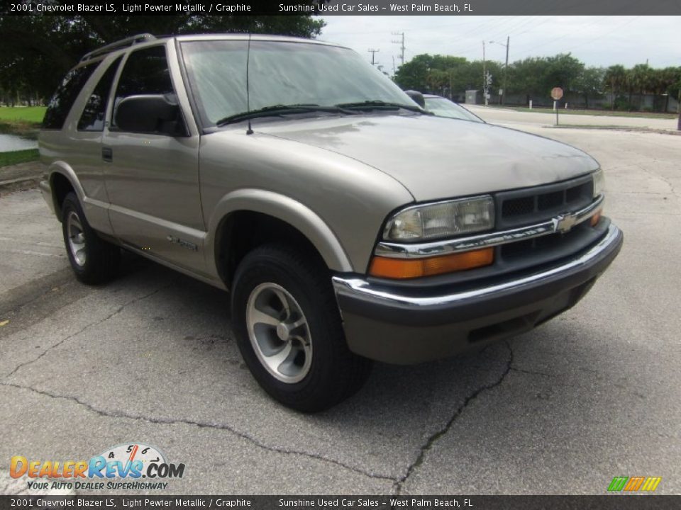 2001 Chevrolet Blazer LS Light Pewter Metallic / Graphite Photo #6
