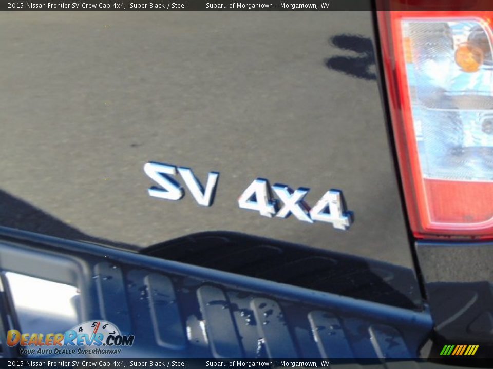 2015 Nissan Frontier SV Crew Cab 4x4 Super Black / Steel Photo #8