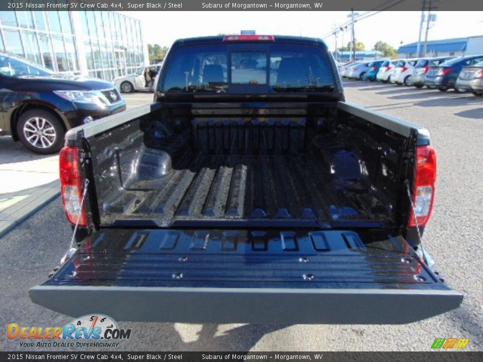 2015 Nissan Frontier SV Crew Cab 4x4 Super Black / Steel Photo #9