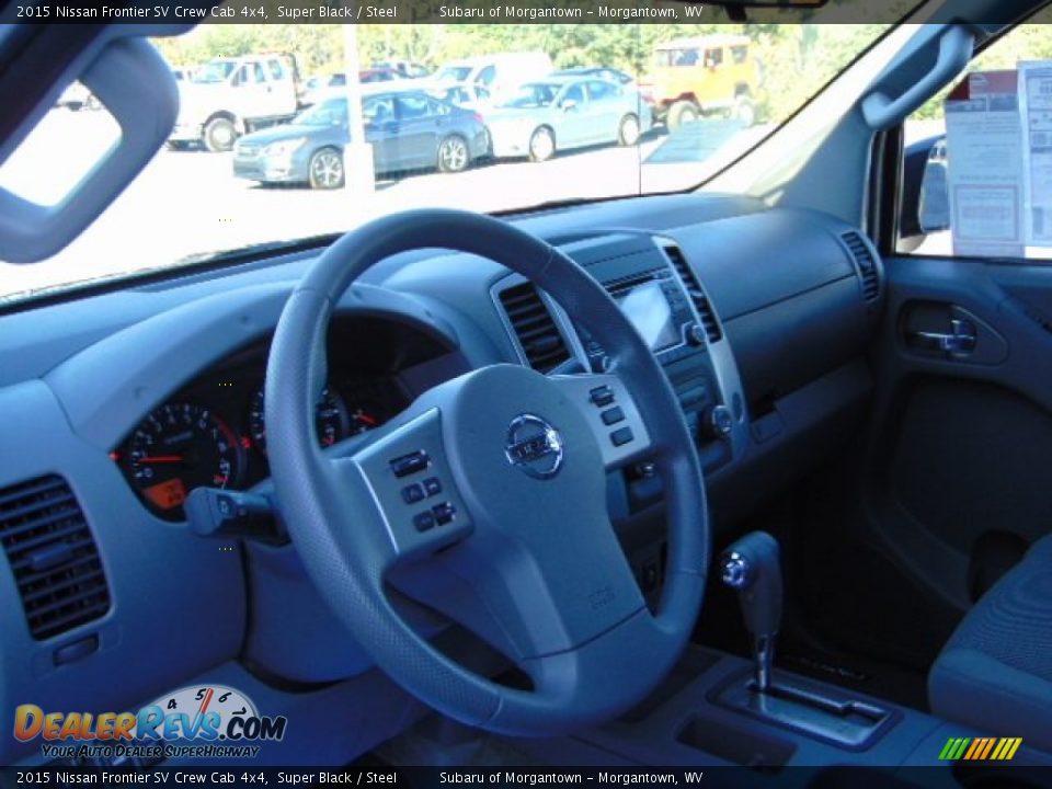 2015 Nissan Frontier SV Crew Cab 4x4 Super Black / Steel Photo #11