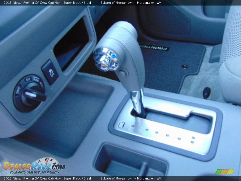 2015 Nissan Frontier SV Crew Cab 4x4 Super Black / Steel Photo #13