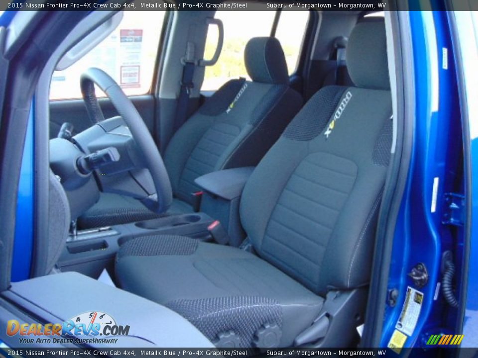 Front Seat of 2015 Nissan Frontier Pro-4X Crew Cab 4x4 Photo #14