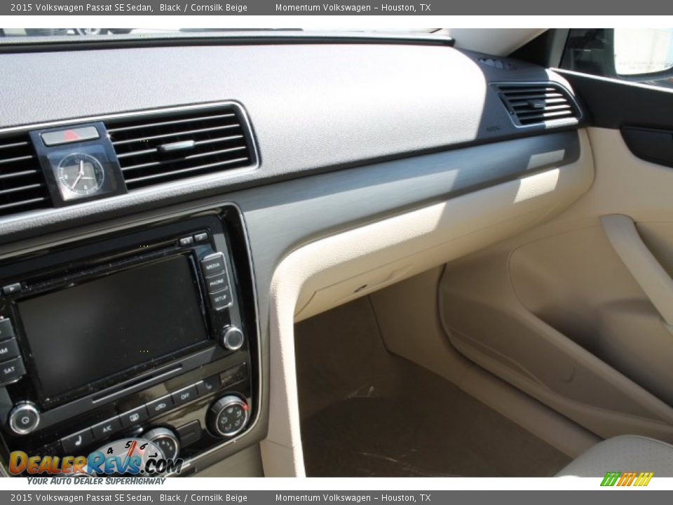 2015 Volkswagen Passat SE Sedan Black / Cornsilk Beige Photo #12