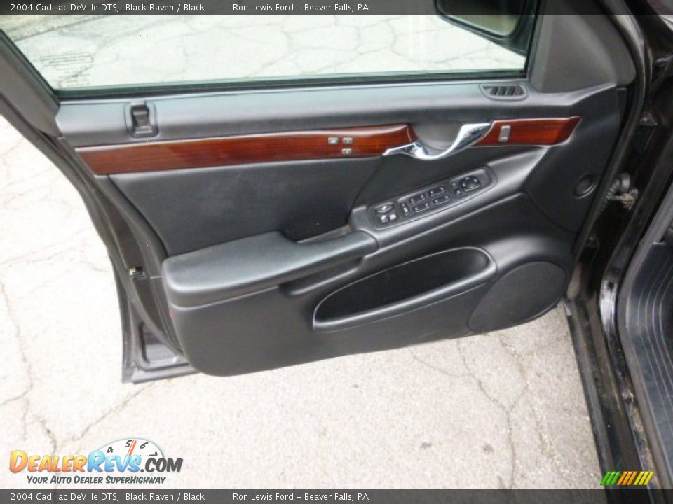 2004 Cadillac DeVille DTS Black Raven / Black Photo #11