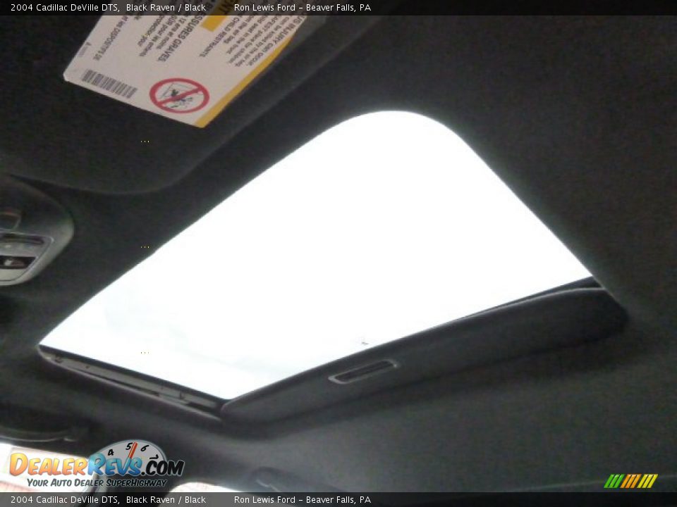 2004 Cadillac DeVille DTS Black Raven / Black Photo #15