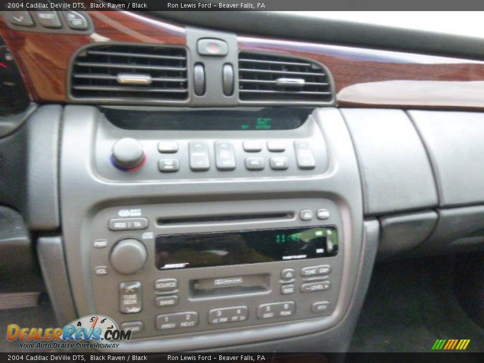 2004 Cadillac DeVille DTS Black Raven / Black Photo #16