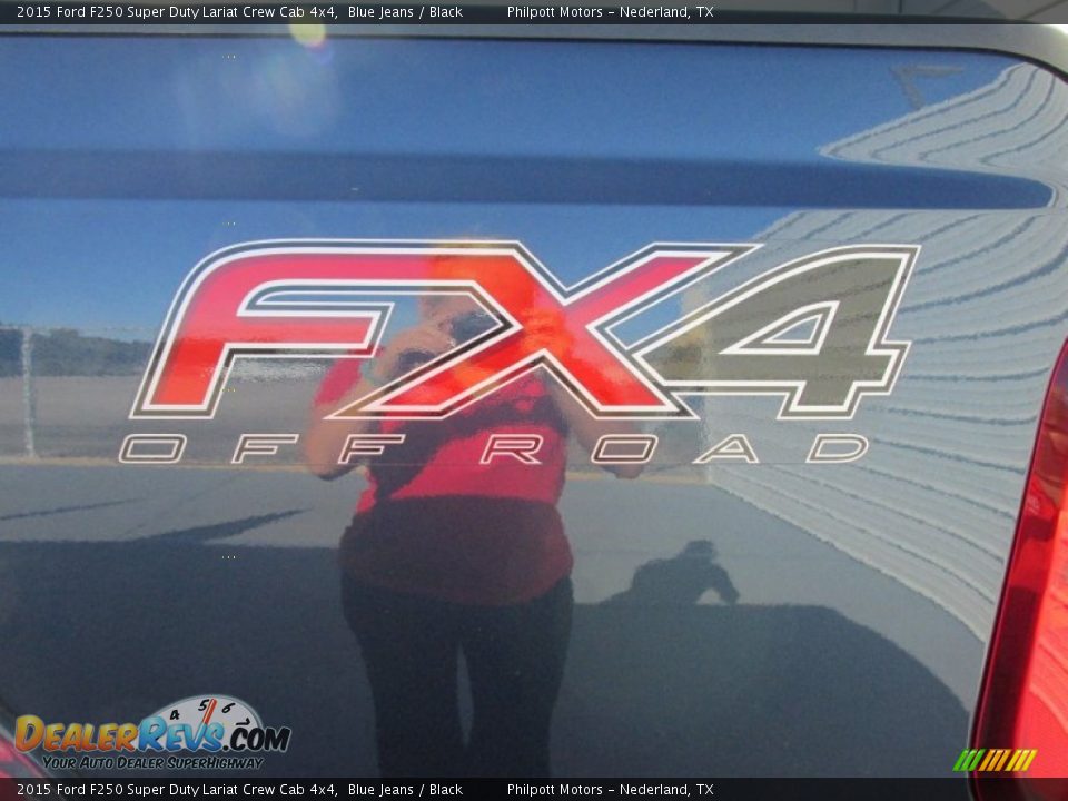2015 Ford F250 Super Duty Lariat Crew Cab 4x4 Blue Jeans / Black Photo #18