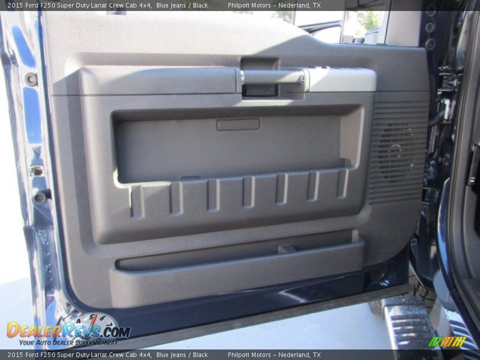 2015 Ford F250 Super Duty Lariat Crew Cab 4x4 Blue Jeans / Black Photo #24