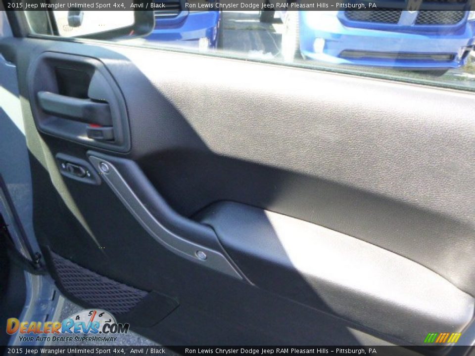 2015 Jeep Wrangler Unlimited Sport 4x4 Anvil / Black Photo #12