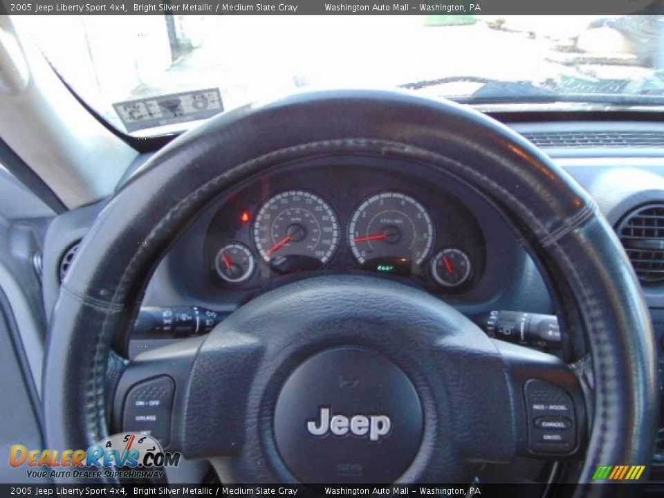 2005 Jeep Liberty Sport 4x4 Bright Silver Metallic / Medium Slate Gray Photo #14