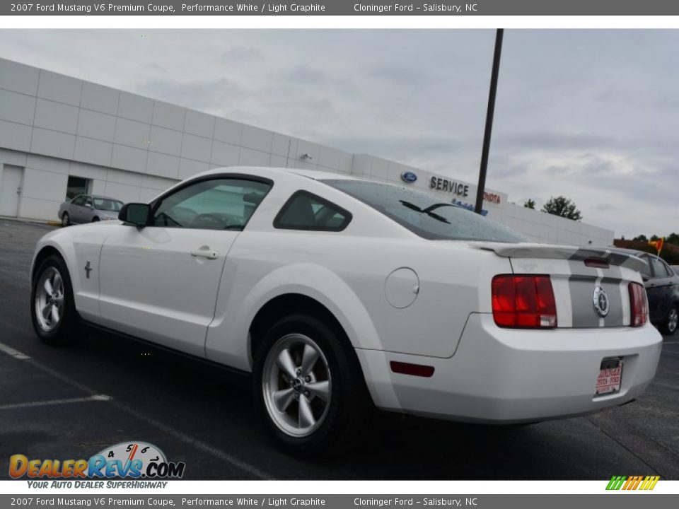 2007 Ford Mustang V6 Premium Coupe Performance White / Light Graphite Photo #22