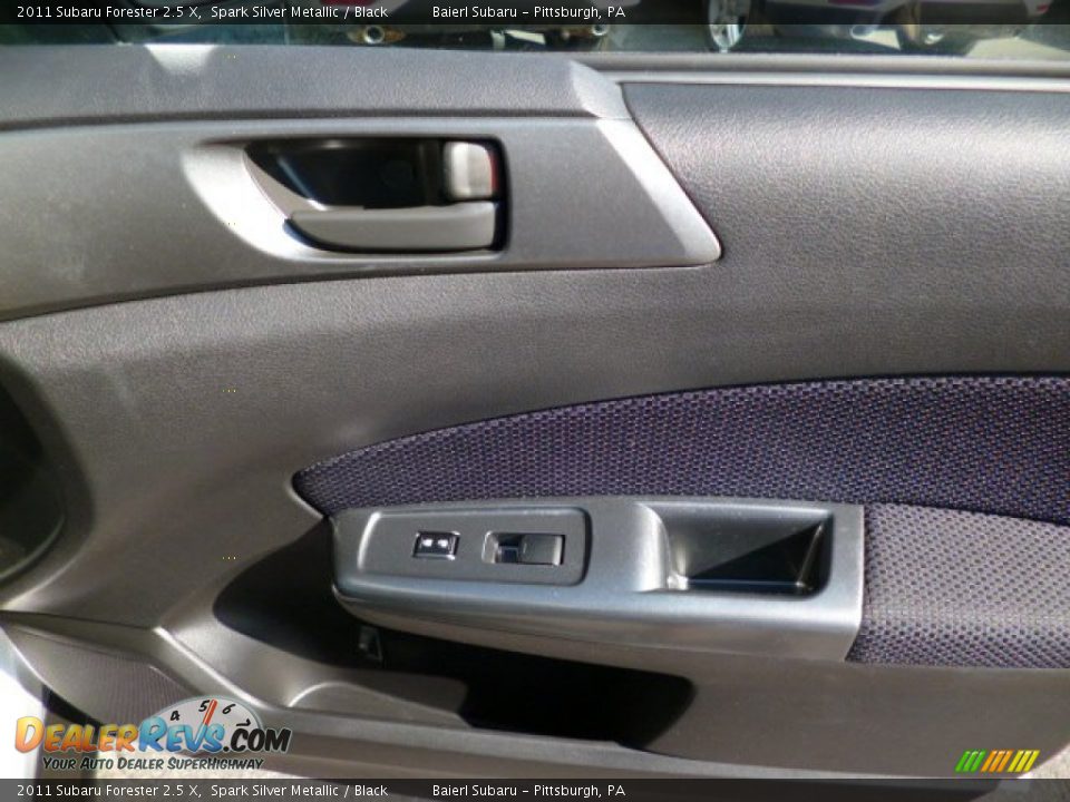 2011 Subaru Forester 2.5 X Spark Silver Metallic / Black Photo #11