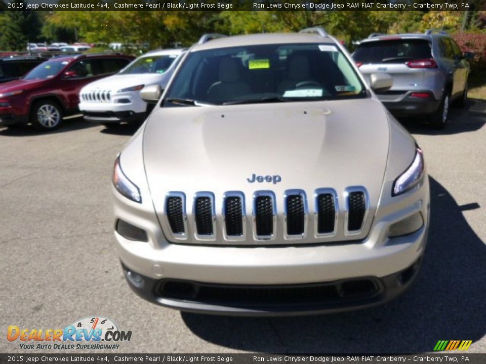 2015 Jeep Cherokee Latitude 4x4 Cashmere Pearl / Black/Light Frost Beige Photo #3