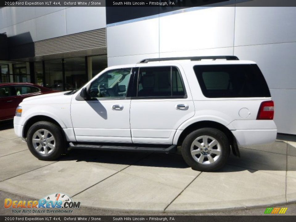 2010 Ford Expedition XLT 4x4 Oxford White / Stone Photo #2