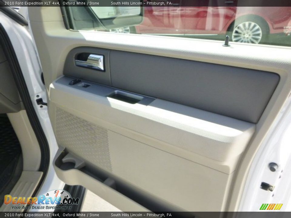 2010 Ford Expedition XLT 4x4 Oxford White / Stone Photo #9