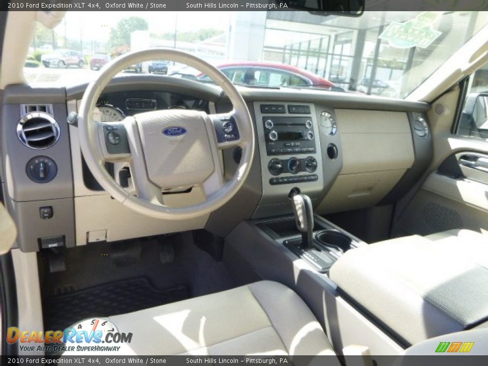 2010 Ford Expedition XLT 4x4 Oxford White / Stone Photo #16