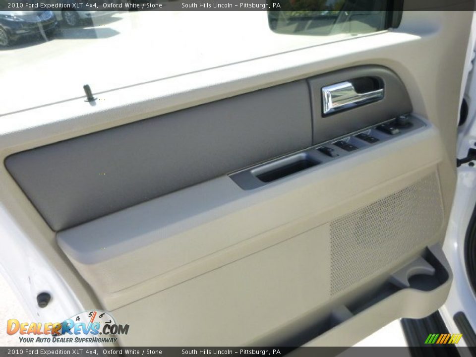2010 Ford Expedition XLT 4x4 Oxford White / Stone Photo #18