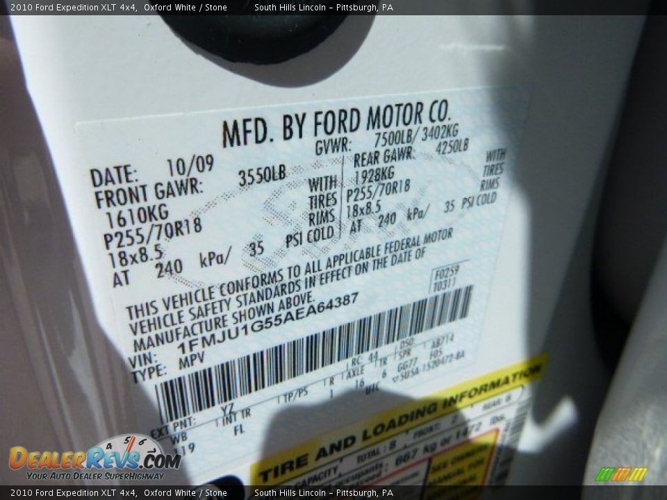 2010 Ford Expedition XLT 4x4 Oxford White / Stone Photo #24