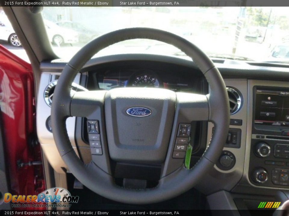 2015 Ford Expedition XLT 4x4 Steering Wheel Photo #19