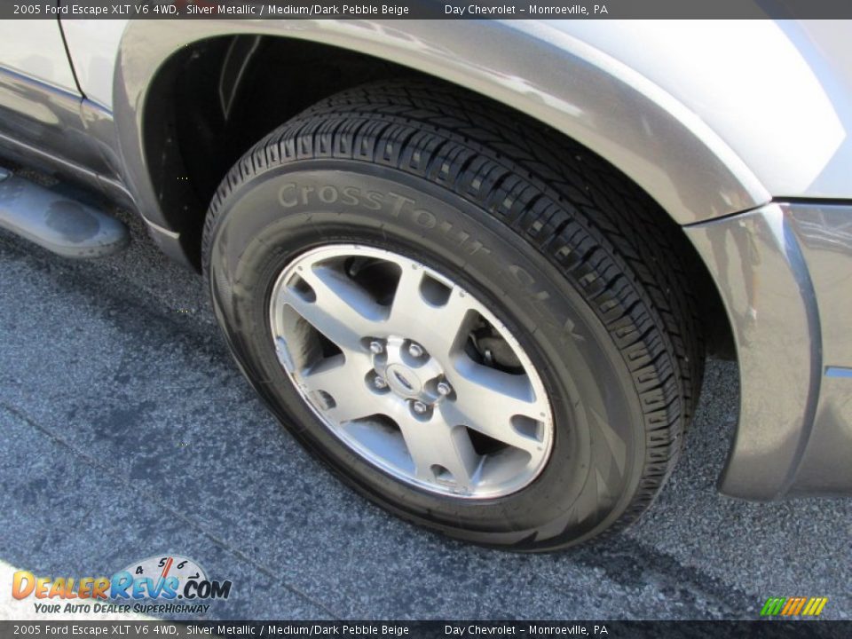 2005 Ford Escape XLT V6 4WD Silver Metallic / Medium/Dark Pebble Beige Photo #13