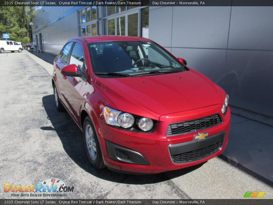 Front 3/4 View of 2015 Chevrolet Sonic LT Sedan Photo #9