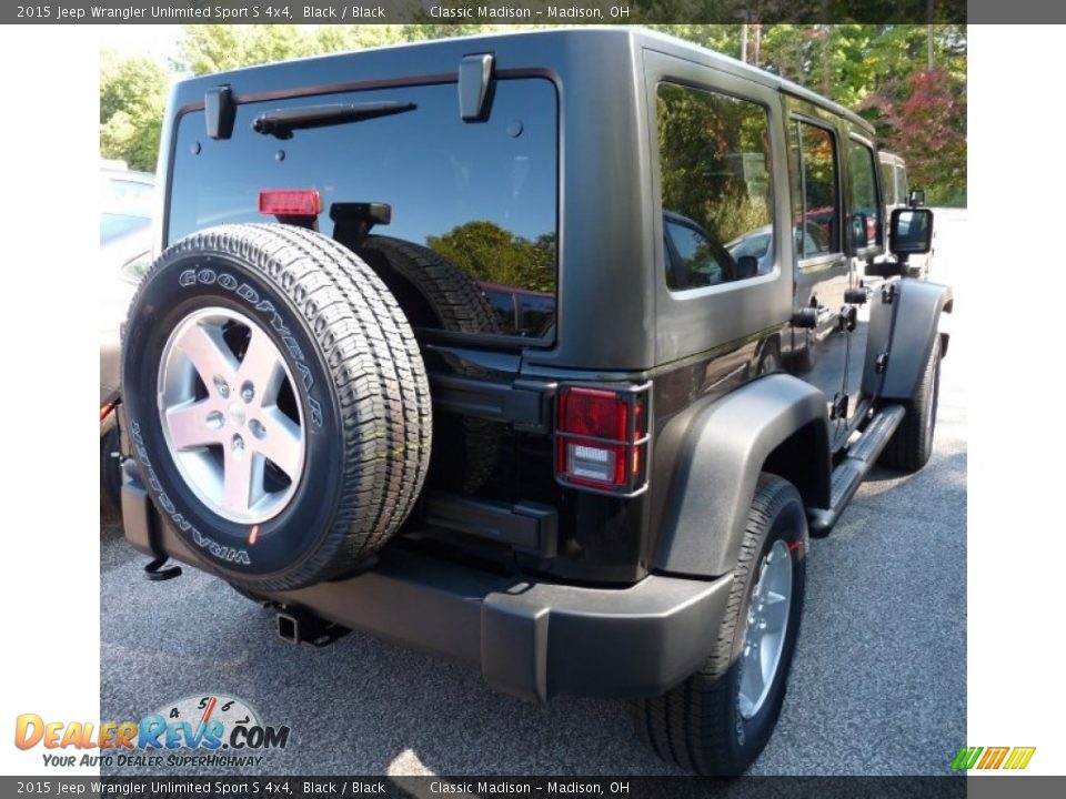 2015 Jeep Wrangler Unlimited Sport S 4x4 Black / Black Photo #2