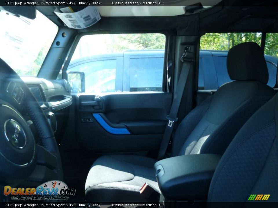 2015 Jeep Wrangler Unlimited Sport S 4x4 Black / Black Photo #3