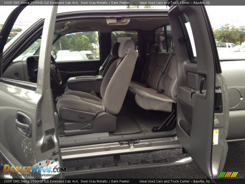 2006 GMC Sierra 2500HD SLE Extended Cab 4x4 Steel Gray Metallic / Dark Pewter Photo #26