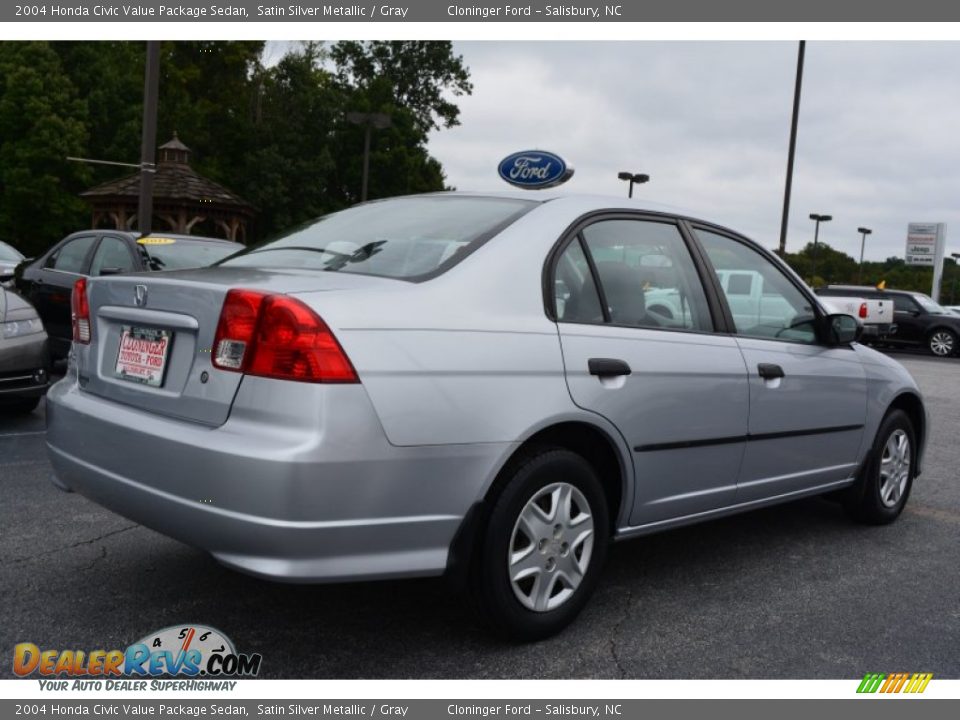 2004 Honda Civic Value Package Sedan Satin Silver Metallic / Gray Photo #3