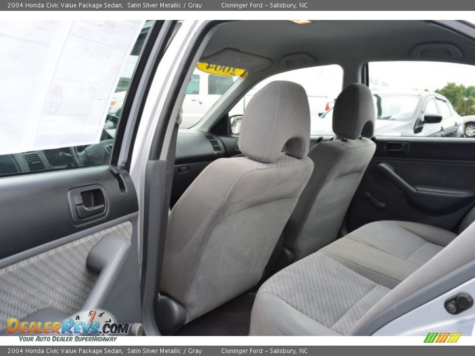 2004 Honda Civic Value Package Sedan Satin Silver Metallic / Gray Photo #11