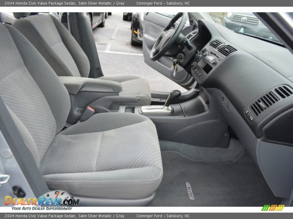 2004 Honda Civic Value Package Sedan Satin Silver Metallic / Gray Photo #15