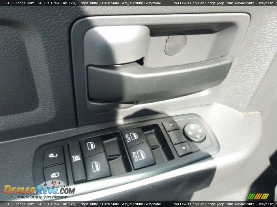 2012 Dodge Ram 1500 ST Crew Cab 4x4 Bright White / Dark Slate Gray/Medium Graystone Photo #14
