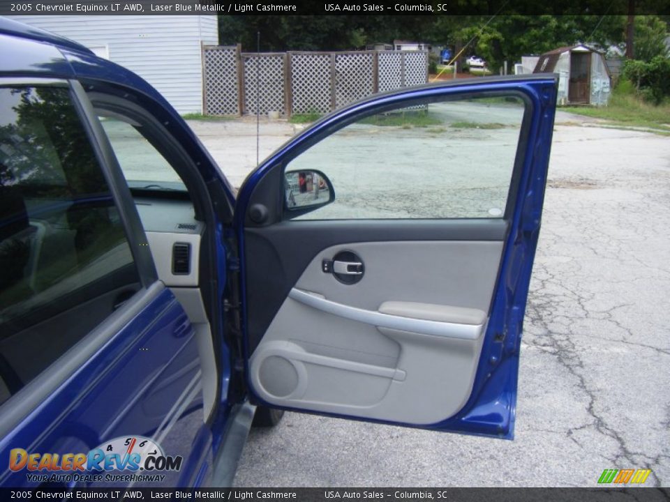 2005 Chevrolet Equinox LT AWD Laser Blue Metallic / Light Cashmere Photo #18