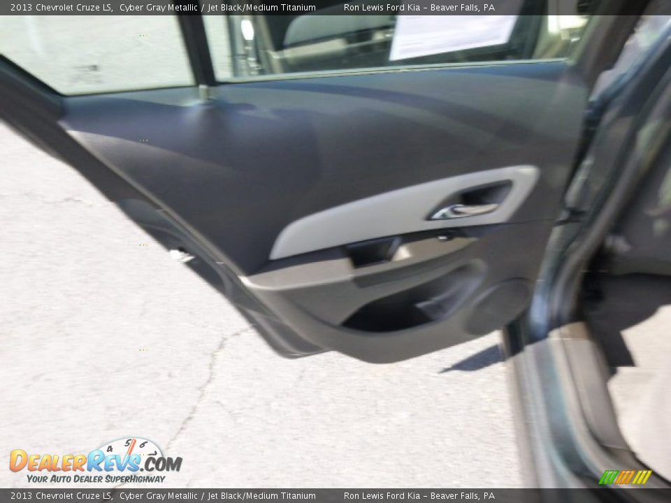 2013 Chevrolet Cruze LS Cyber Gray Metallic / Jet Black/Medium Titanium Photo #13