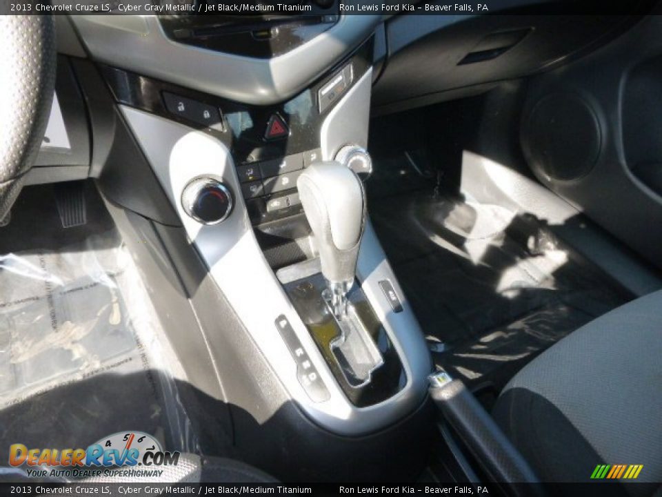 2013 Chevrolet Cruze LS Cyber Gray Metallic / Jet Black/Medium Titanium Photo #17