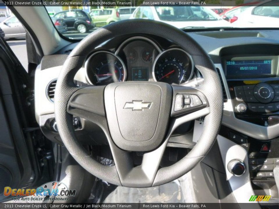 2013 Chevrolet Cruze LS Cyber Gray Metallic / Jet Black/Medium Titanium Photo #18