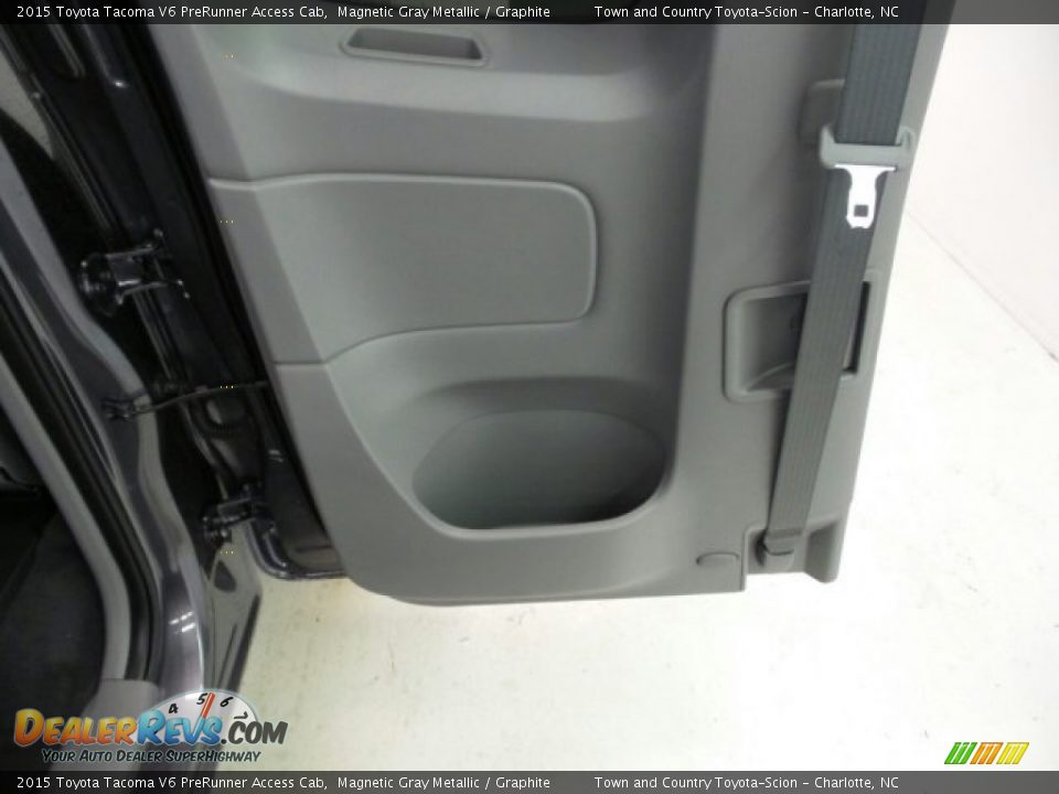 2015 Toyota Tacoma V6 PreRunner Access Cab Magnetic Gray Metallic / Graphite Photo #8