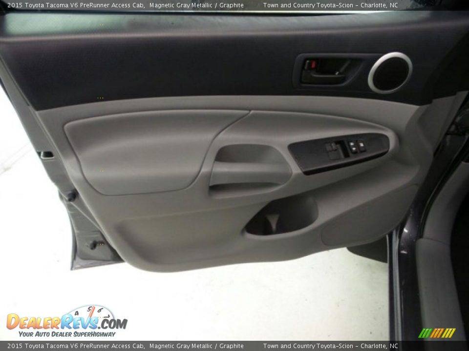 2015 Toyota Tacoma V6 PreRunner Access Cab Magnetic Gray Metallic / Graphite Photo #12