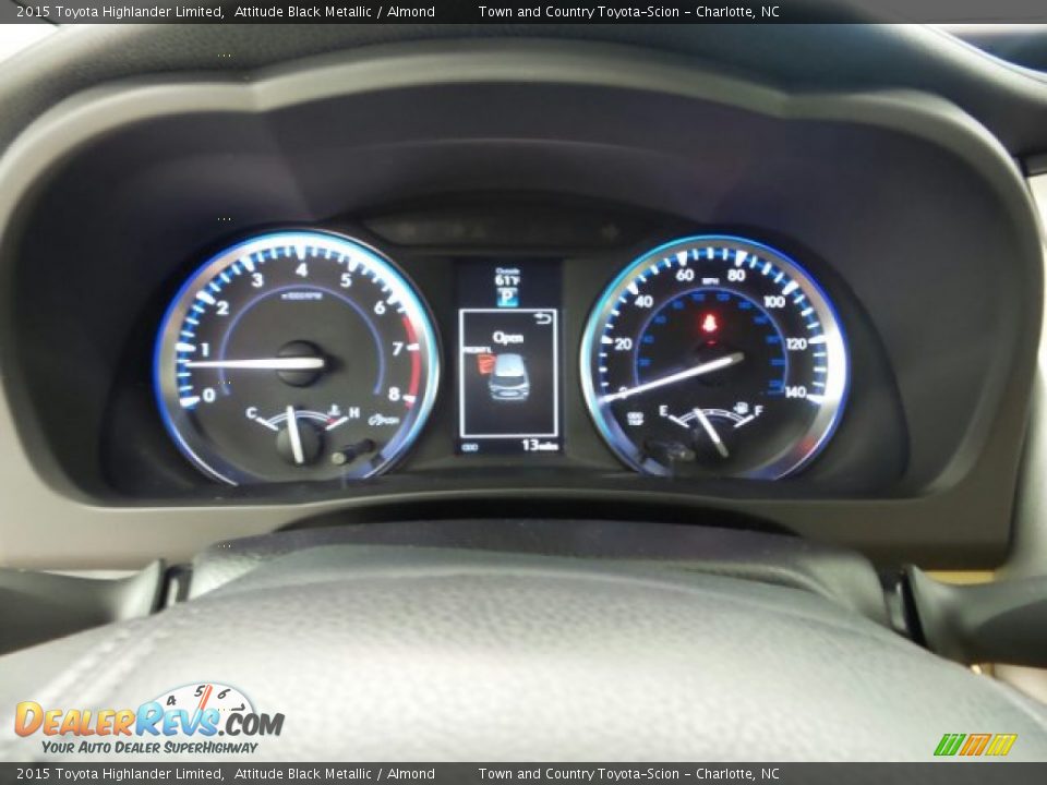 2015 Toyota Highlander Limited Attitude Black Metallic / Almond Photo #16