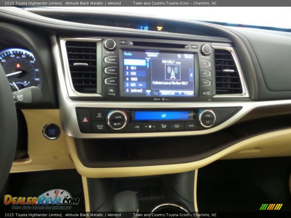 2015 Toyota Highlander Limited Attitude Black Metallic / Almond Photo #18
