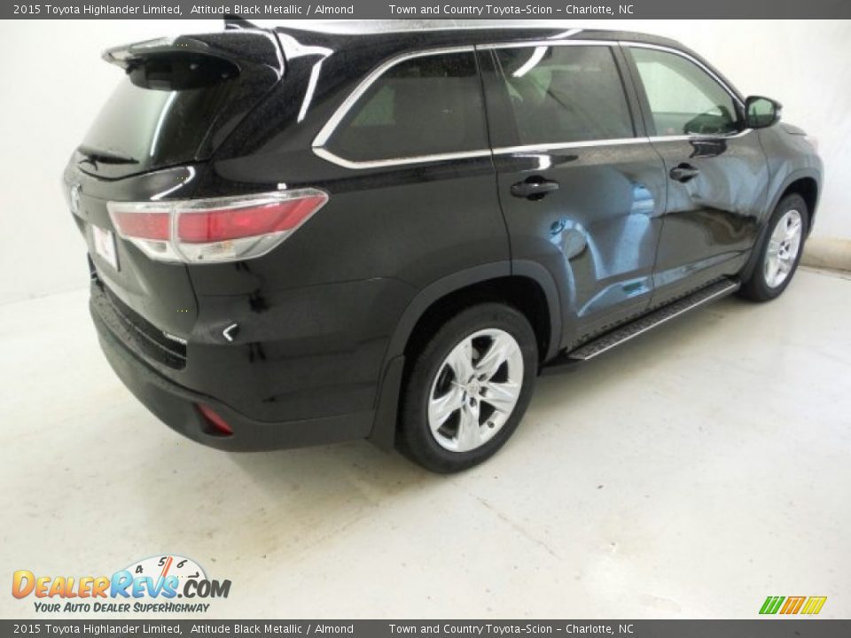 2015 Toyota Highlander Limited Attitude Black Metallic / Almond Photo #33