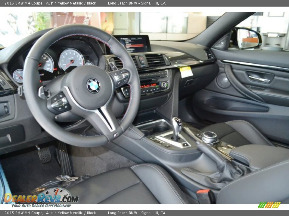 Black Interior - 2015 BMW M4 Coupe Photo #5