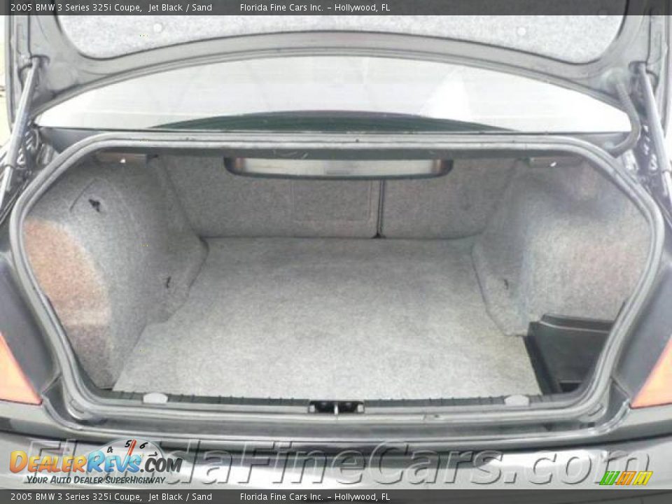 2005 BMW 3 Series 325i Coupe Jet Black / Sand Photo #10