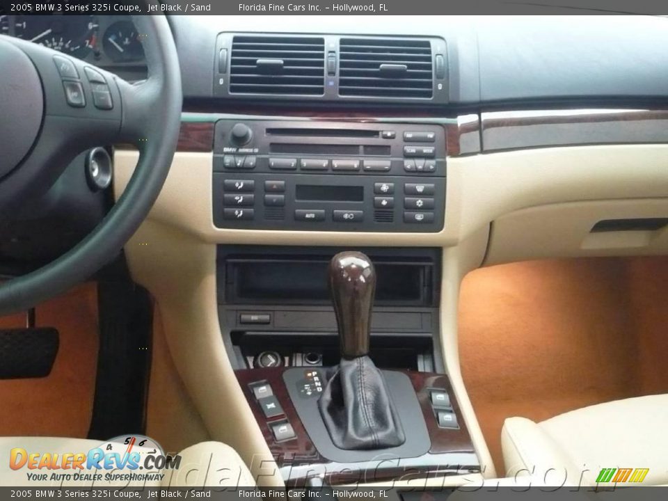 2005 BMW 3 Series 325i Coupe Jet Black / Sand Photo #16