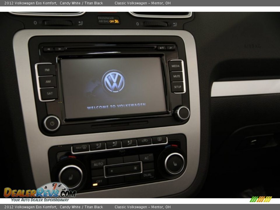 2012 Volkswagen Eos Komfort Candy White / Titan Black Photo #10